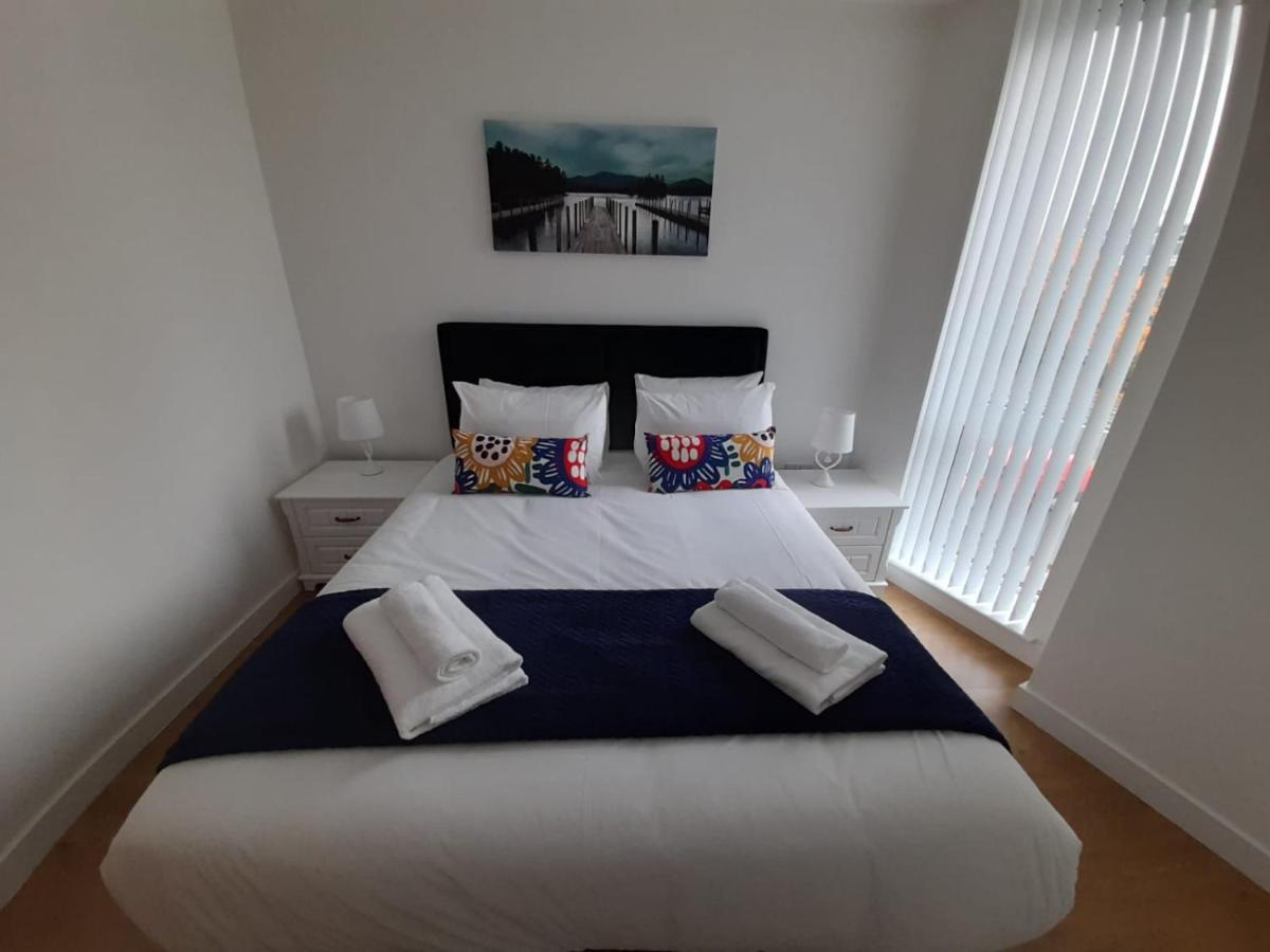 Berks Luxury Serviced Apartments , Free Parking, Free Gym And Free Wifi Брэкнэлл Экстерьер фото