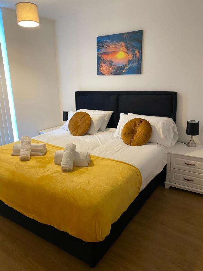 Berks Luxury Serviced Apartments , Free Parking, Free Gym And Free Wifi Брэкнэлл Номер фото